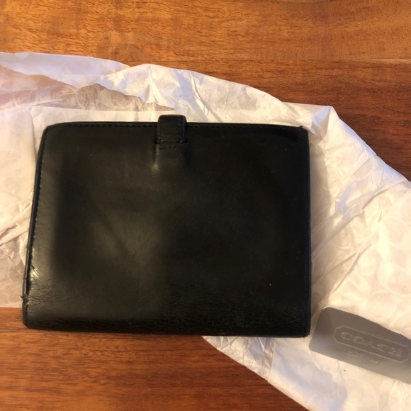 Coach wallet - Picture 2 of 3